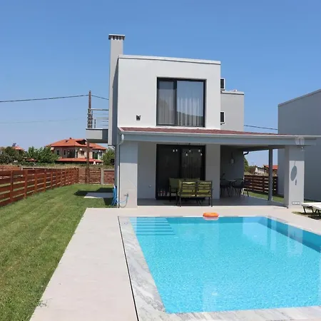 بيت للعطل Olympus Paradise 4