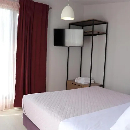 Olympus Paradise 4 *