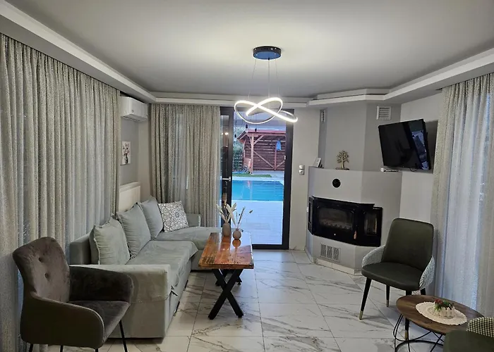 Olympus Paradise 4 Holiday home *